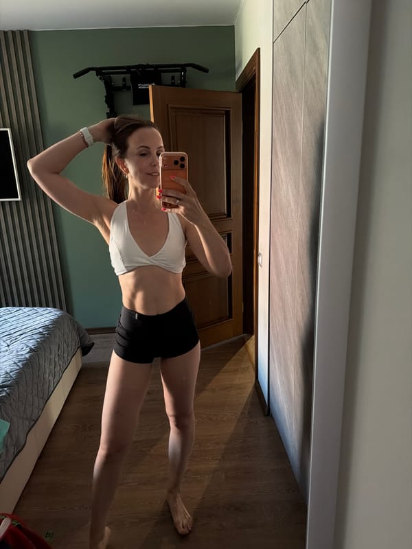 Morning scenes from Birobidzhan: indoor selfies and outdoor activities