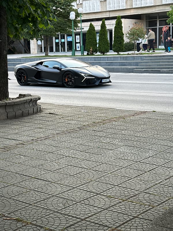 Black Lamborghini draws crowd on Pazardzhik street