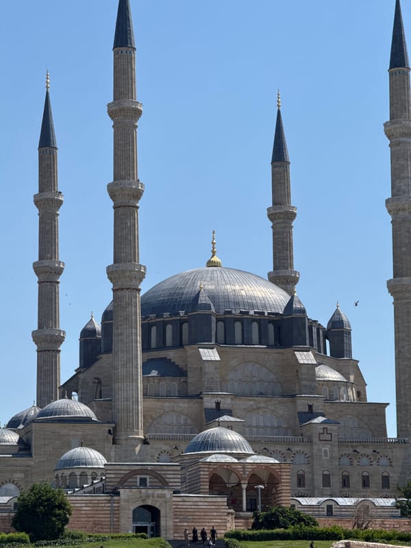 Selimiye Mosque, Edirne, under a clear summer sky