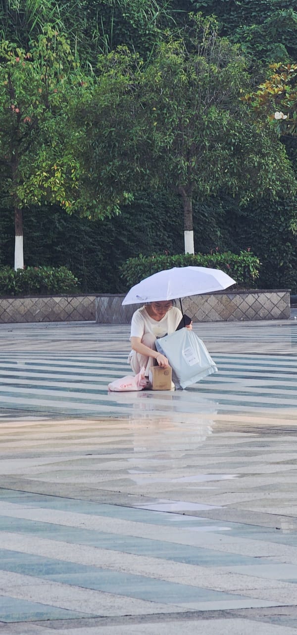 Daily life scenes captured across Chongqing High-tech Zone