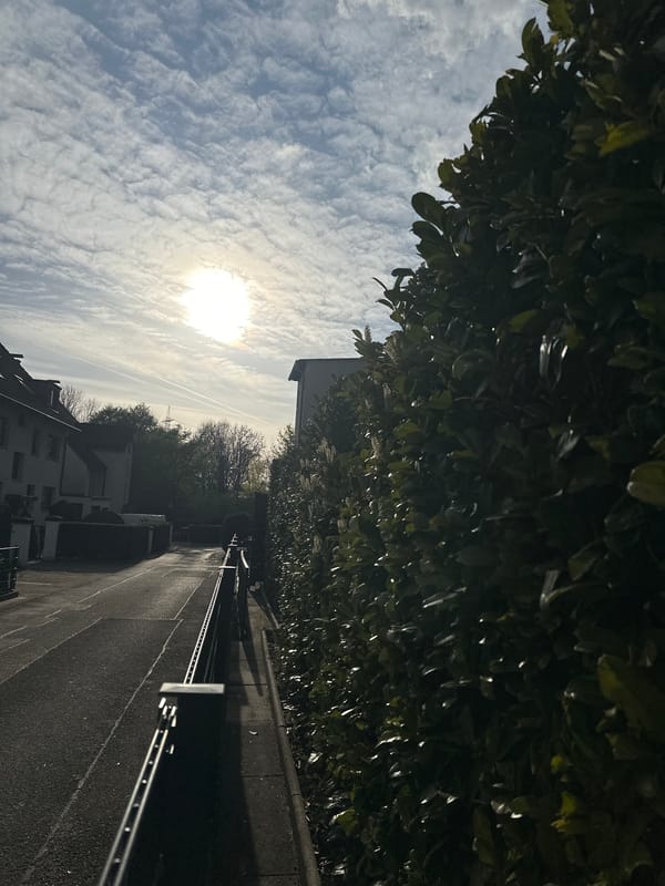 Street scene documented in Essen under cloudy afternoon skies