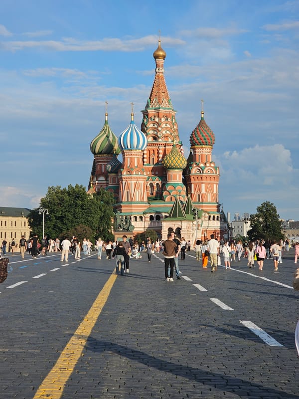 Red Square area explored: landmarks, fountains, and roses in bloom