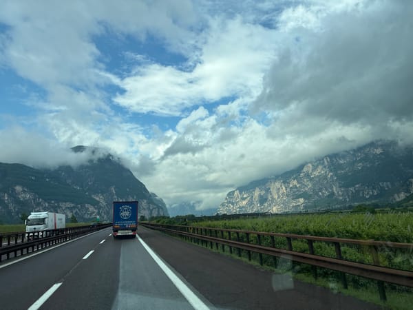 Trucks spotted on highway near Neumarkt-Egna, Italy
