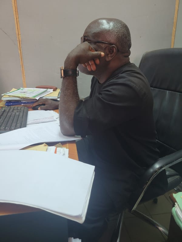 Man observed at multiple locations across Abuja during morning hours
