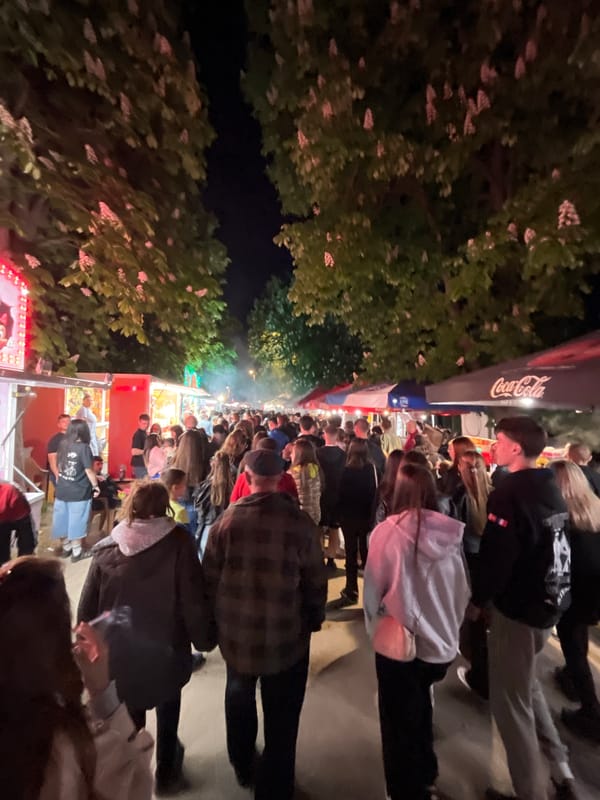 Nighttime festival draws crowds to Targovishte with rides, vendors