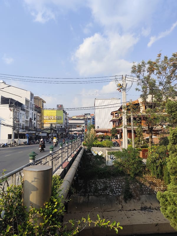 Morning scenes documented across Da Lat, Vietnam