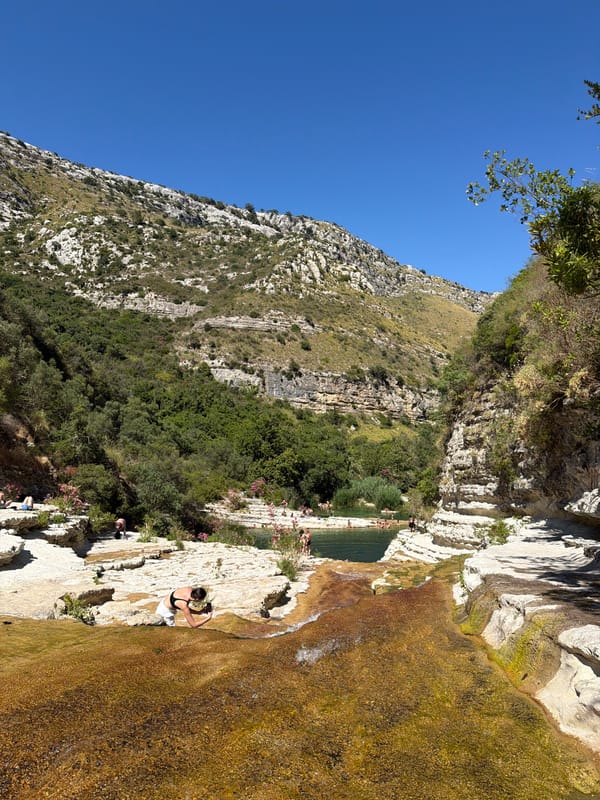 Swimming and relaxing at Cavagrande del Cassibile natural pools