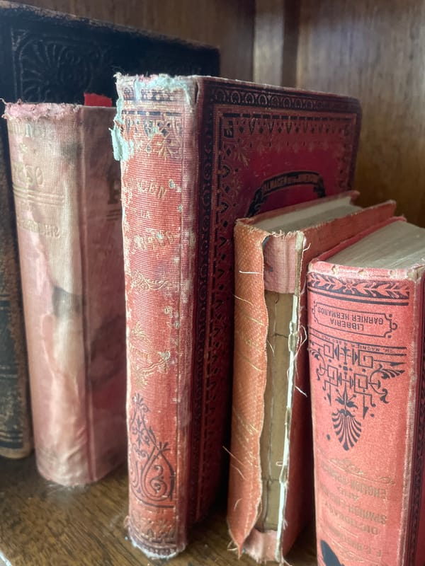 Interior scenes documented in San Bernardino Tlaxcalancingo home