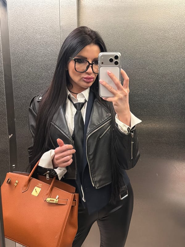 Woman takes elevator selfie amid overcast day in Voronezh