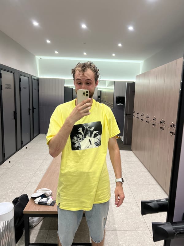 Gym selfie and street walk in Krasnoyarsk