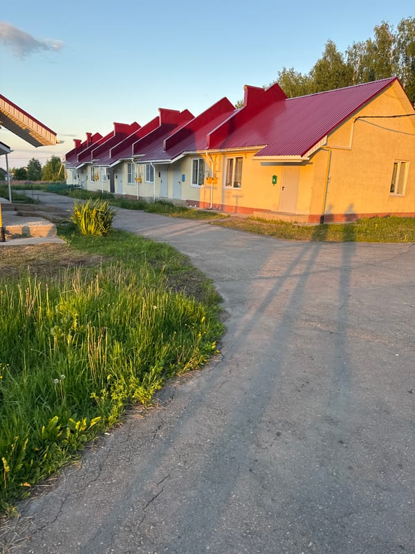 Witness documents everyday scenes across Krasnye Baki, Russia