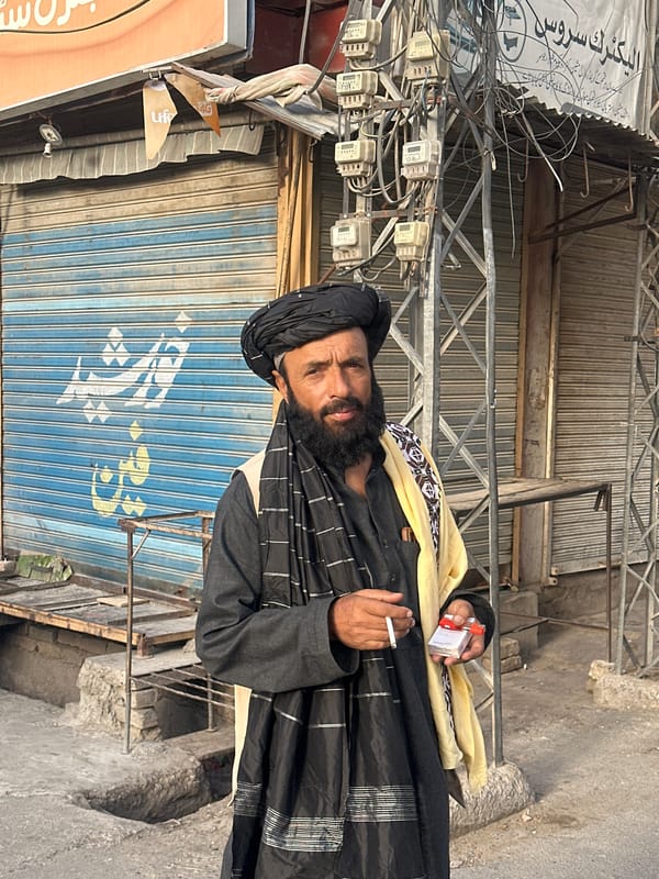 Man with turban spotted smoking on Quetta street