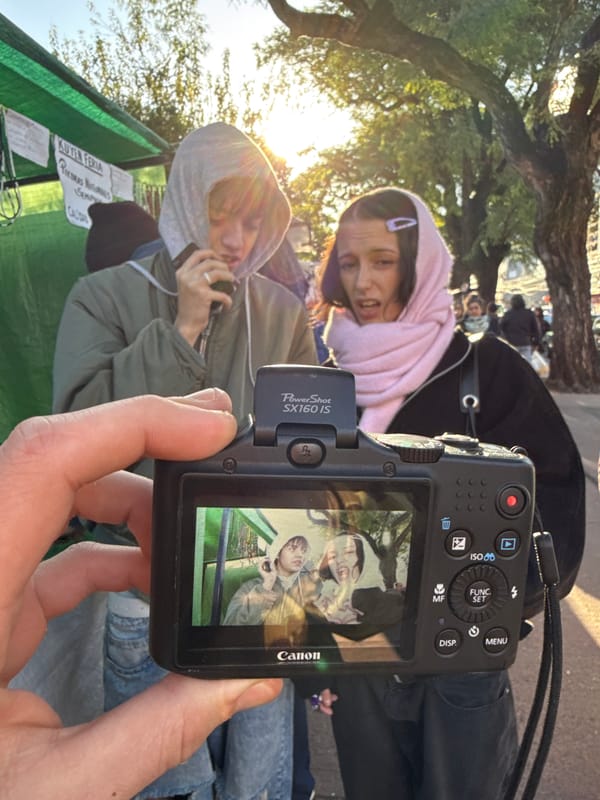 Buenos Aires market draws casual selfie-taking visitors Sunday evening