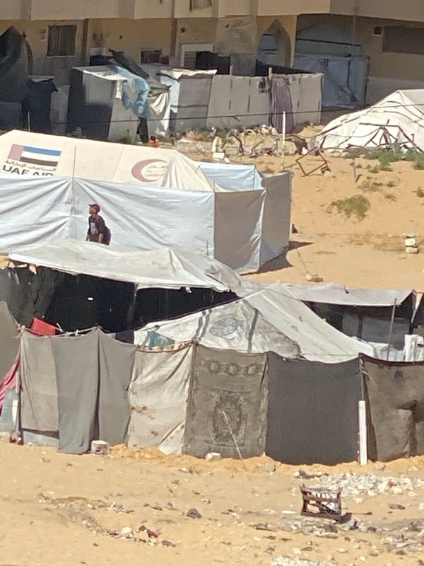 Refugee camps and damaged buildings documented in Khan Yunis