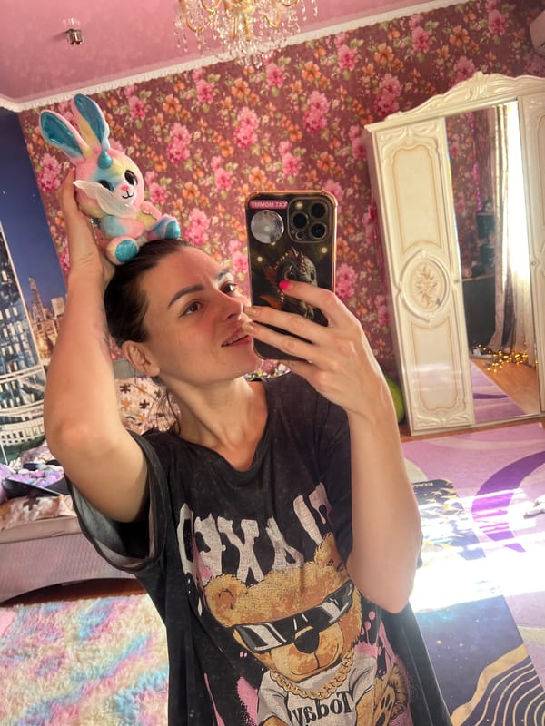 Quick selfie session in a cozy bedroom in Krasnoe-na-Volge