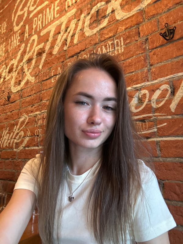 Breakfast and selfies at Brooks cafe