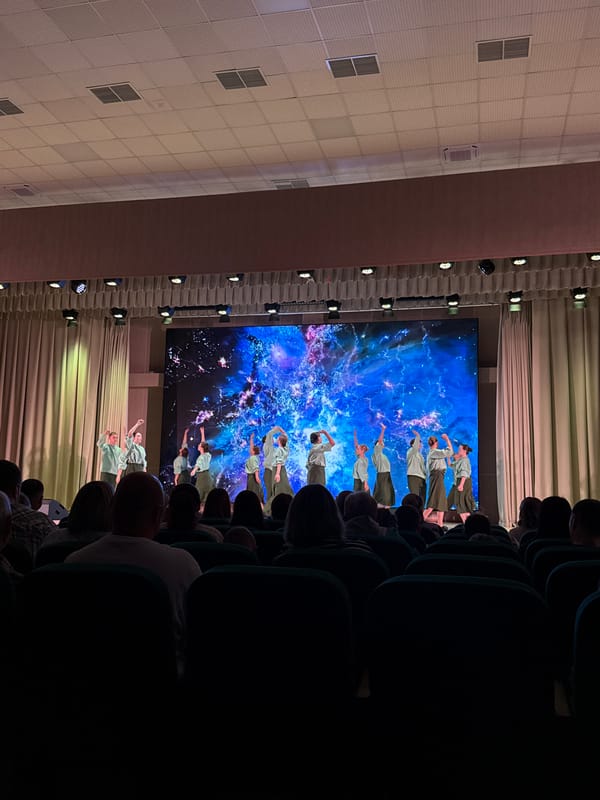 Children's theater performance with animated backdrops in Veliky Novgorod