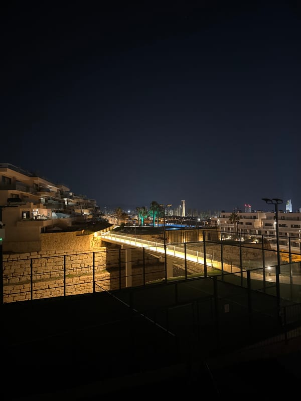 Night out around Finestrat's Stone Valley resort complex
