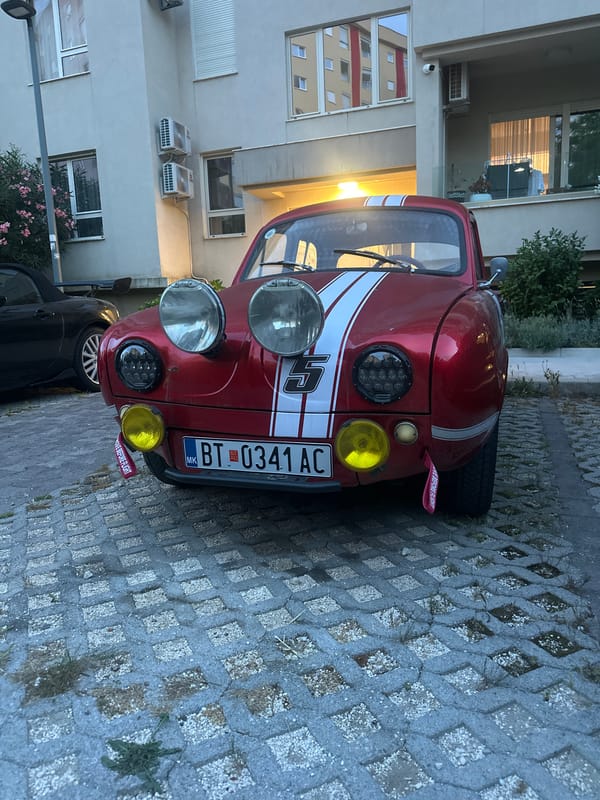 Afternoon documentation captures cars, dining, flowers in Boreti, Montenegro