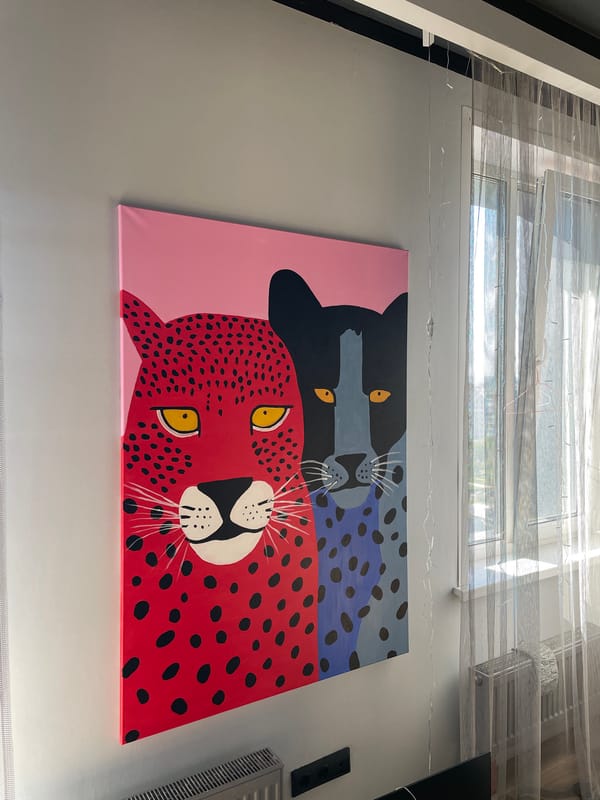 Quiet domestic moments captured in Krasnoyarsk apartments