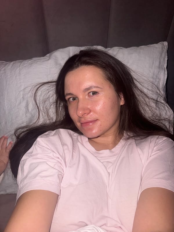 Woman's evening skincare routine documented in Odintsovo home