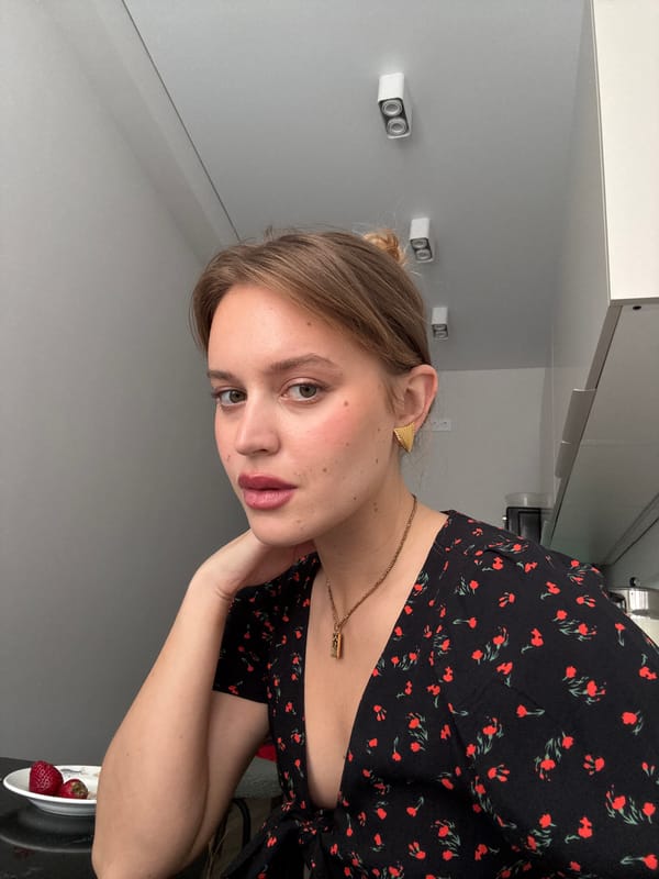 Portrait photos captured of young women in Minsk