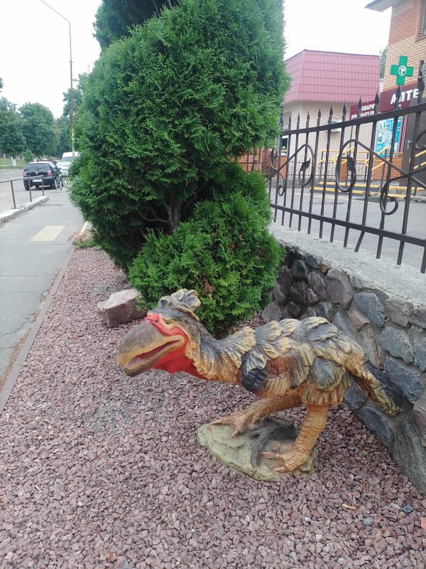 Wandering a small Ukrainian town's public park and monuments
