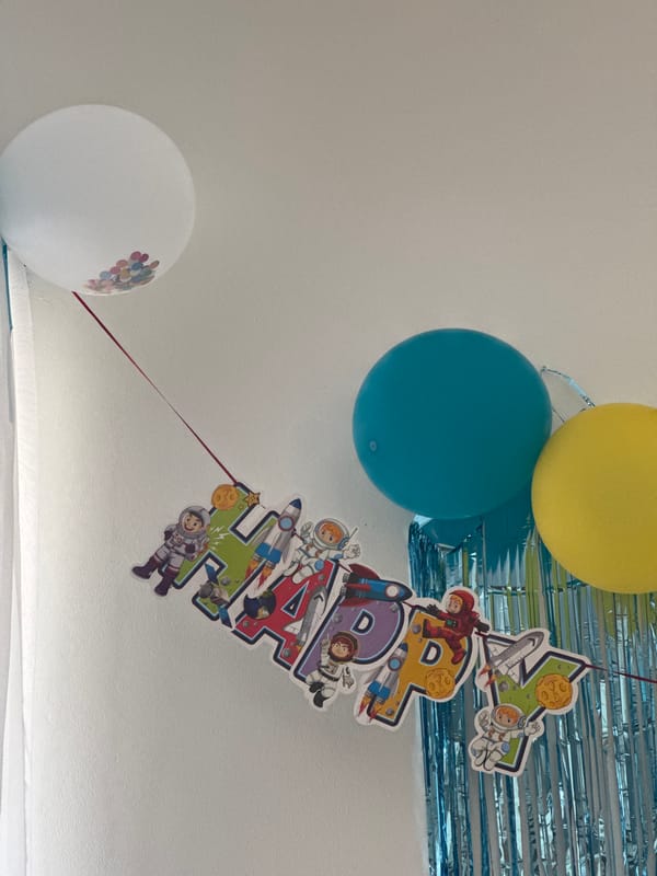 Space-themed fourth birthday party decorations spotted in Kuta Selatan