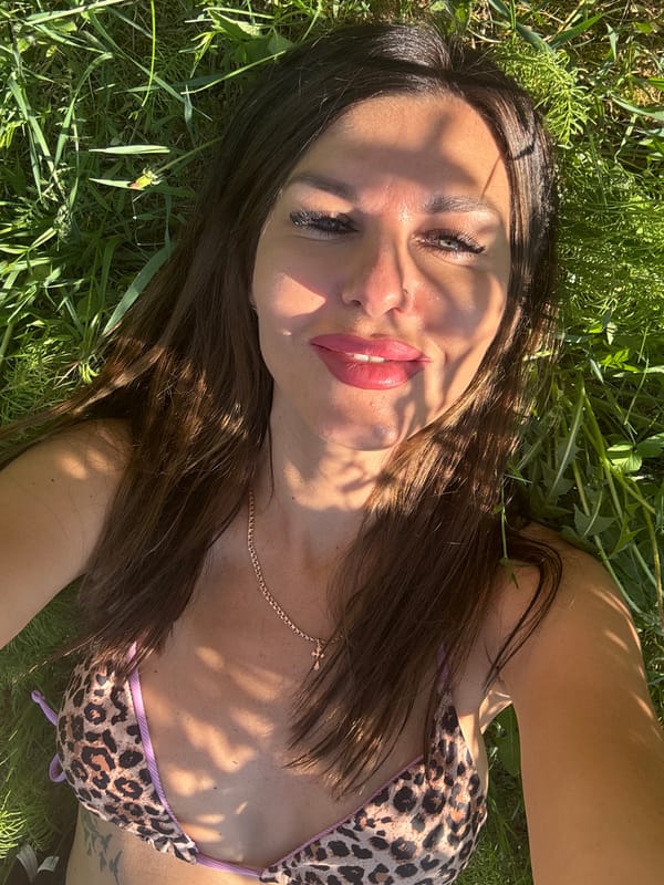 Woman photographed in outdoor photo session in Dubovaya, Russia