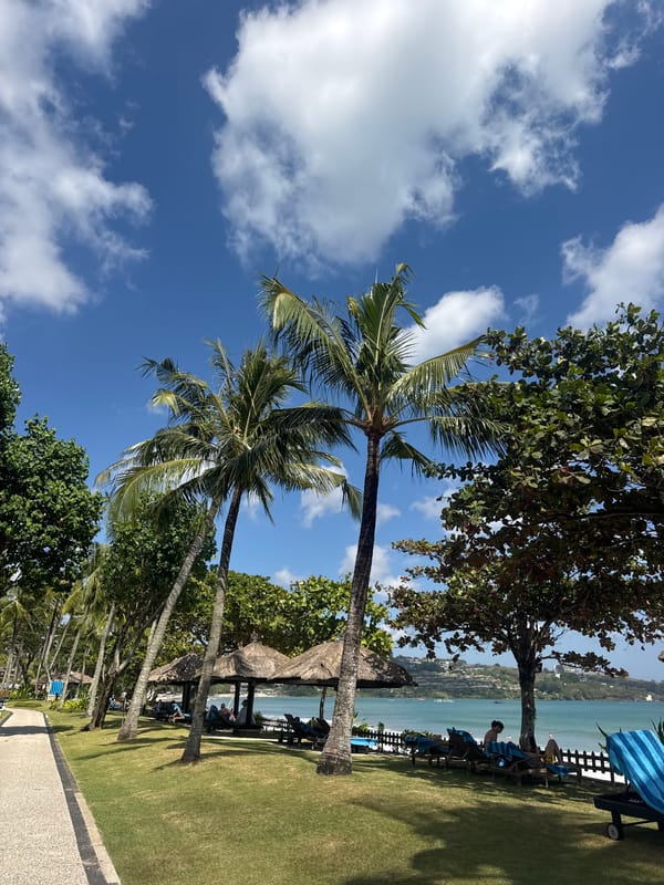 Sunny afternoon at a Bali beachfront resort, Kuta Selatan