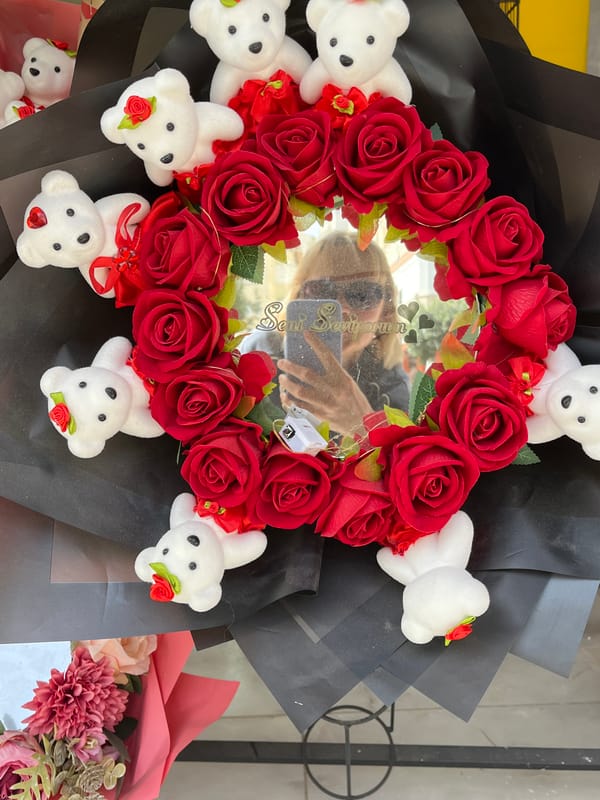 Morning scenes captured in Alanya: flowers, transit, restaurant opening