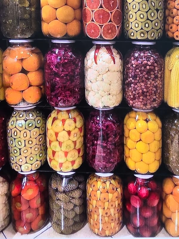 Morning harvest and market activity documented in Voluntari, Romania