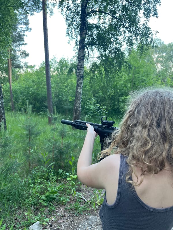 Person with rifle spotted in wooded area near Vasilyevo