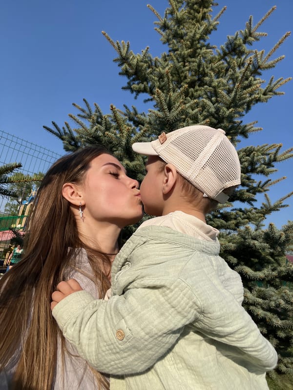 Families enjoy spring afternoon activities in Russian village