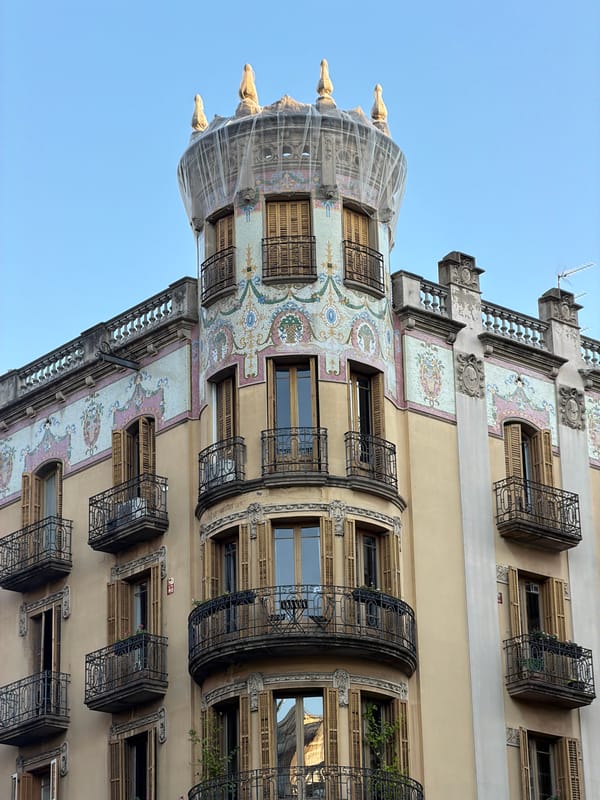 Barcelona street-level architecture tour, classic meets contemporary