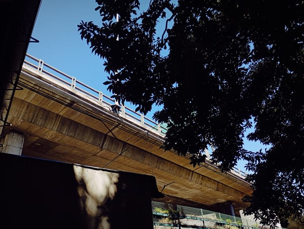 Buenos Aires transit infrastructure documented near Puerto Moreno highway