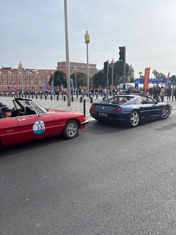 Vintage sports cars draw crowds on Nice streets