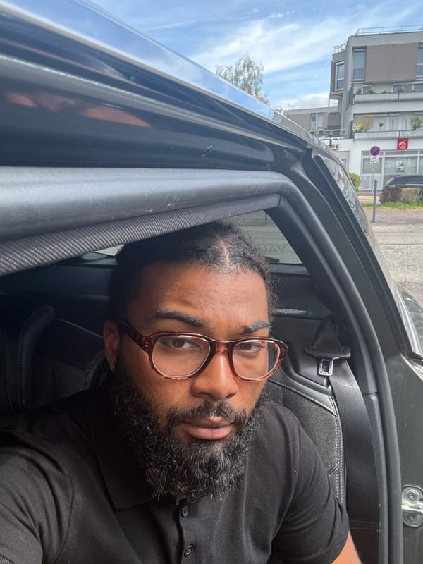 Man photographed in car in Bondoufle, France