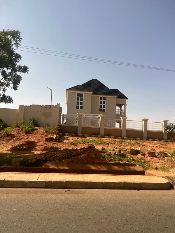 Residential and commercial scenes documented in Wuro Dole, Nigeria