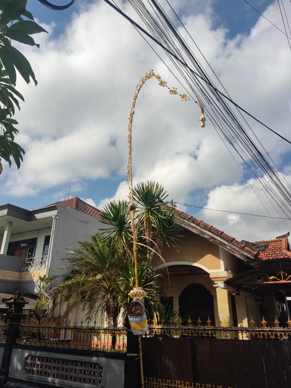 Everyday North Kuta street life, offerings, and local details.