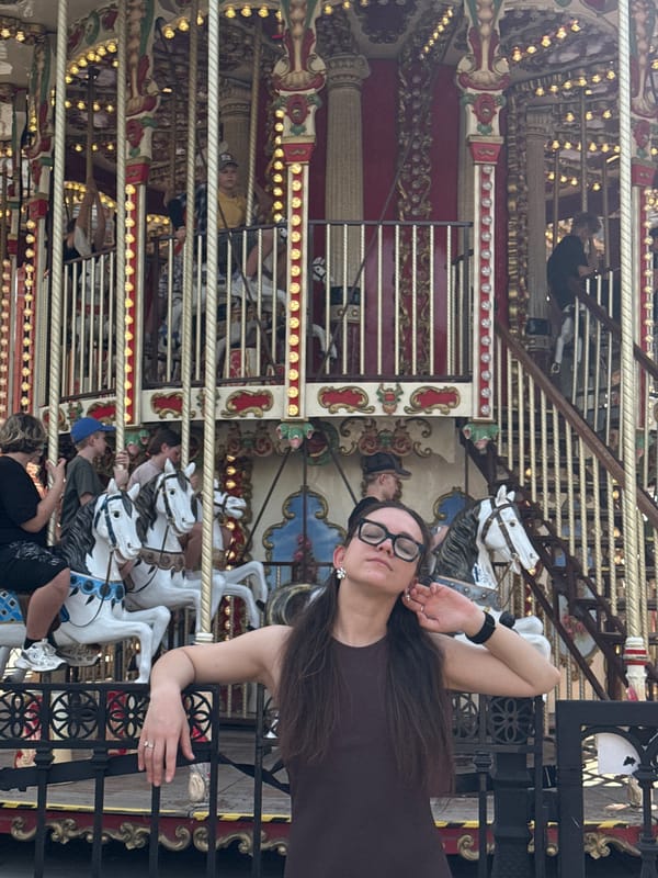 Moscow resident captures carousel, coffee shop, smoothie moments