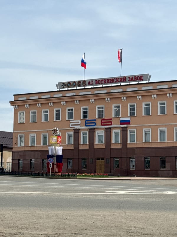 Woman documents personal visit to Votkinsk, Russia with selfies