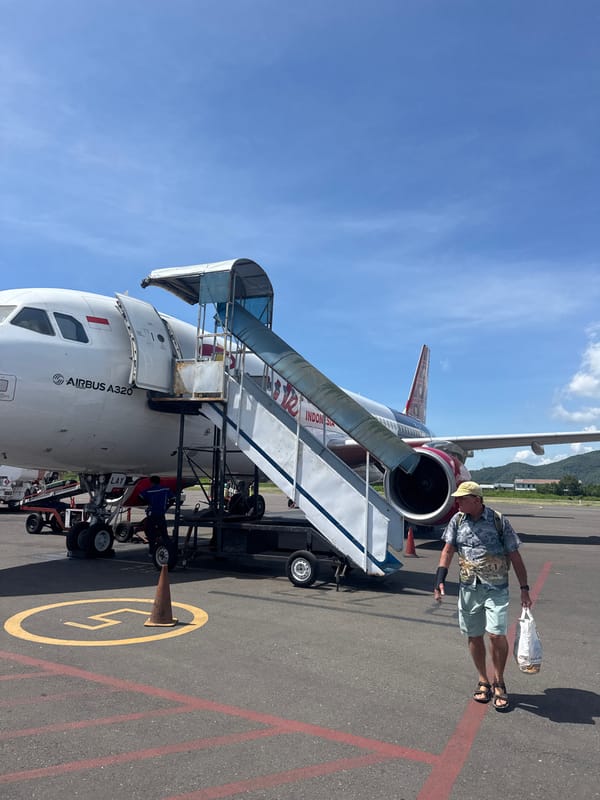 Aircraft operations and passenger activity at Labuan Bajo airport