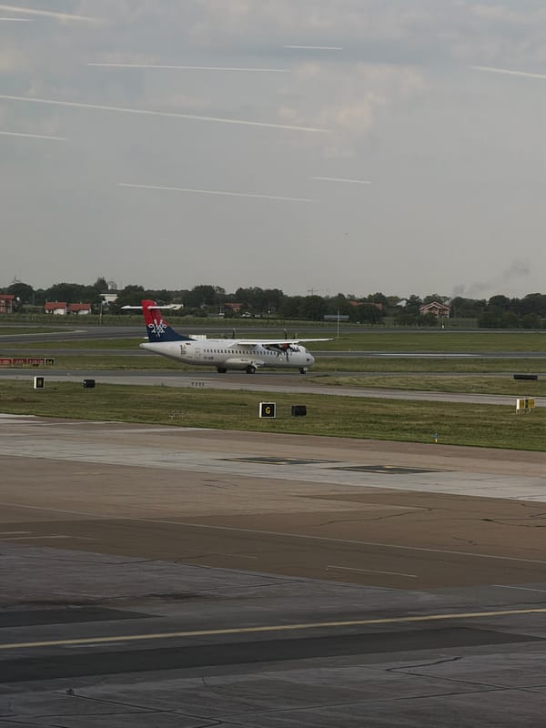Routine aircraft operations documented at Belgrade Airport