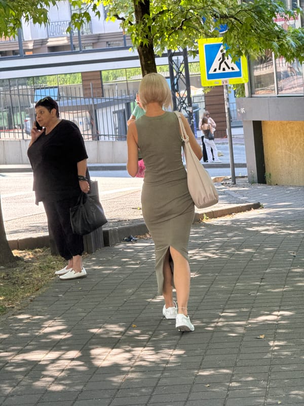 Quiet afternoon scenes around Sochi's streets and sidewalks