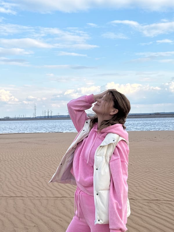 Woman spends afternoon at beach and park in Noviy