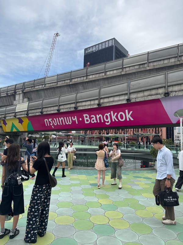 Bangkok street scenes and cultural landmarks documented in seven minutes