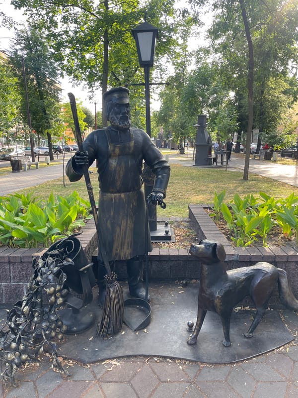 Brest's street-level bronze sculptures, from sweepers to feasts
