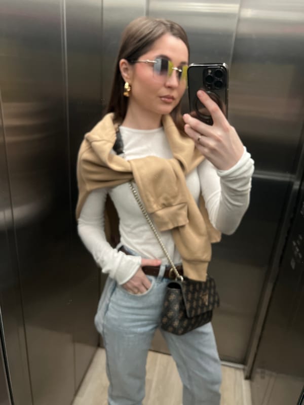 Woman photographed in elevator and outdoors in Khimki