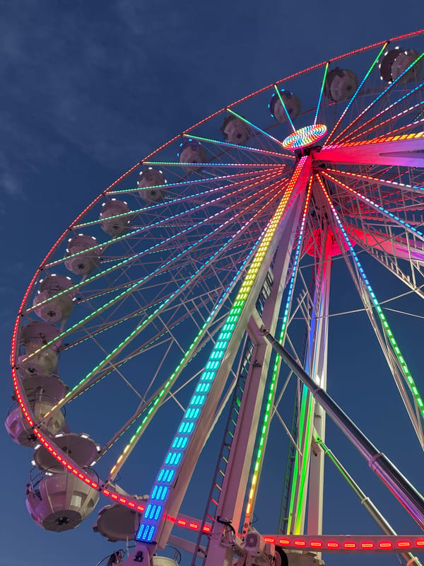 Michael Schulte plays Kieler Woche as the fairground lights up